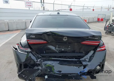 2025 BMW I5 Edrive40 z USA, uszkodzony, nr VIN WBY33FK01SCU71711